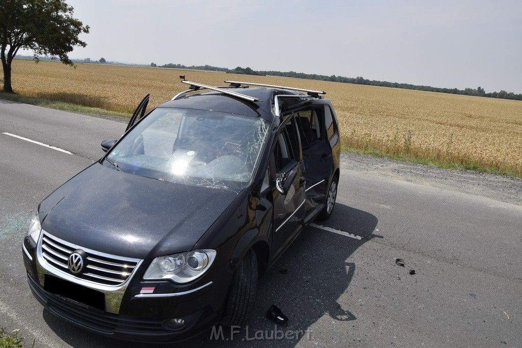 Schwerer Krad Pkw Unfall Koeln Porz Libur Liburer Landstr (Krad Fahrer nach Tagen verstorben) P052.JPG - Miklos Laubert